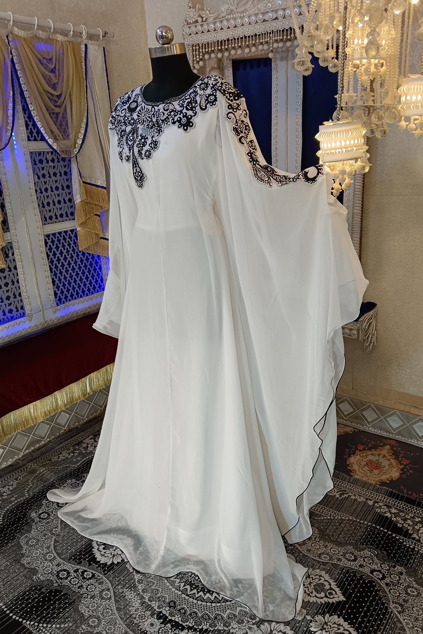 White Takchita Kaftan