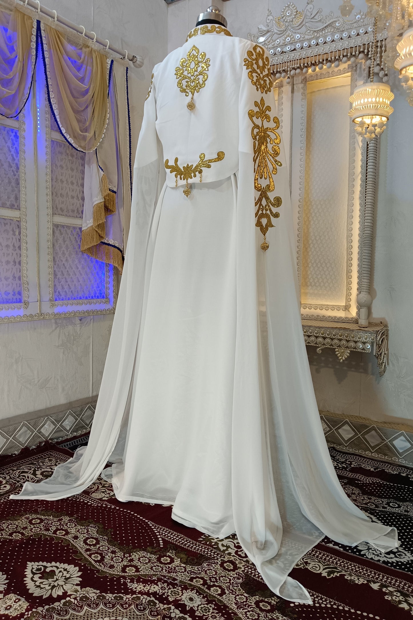 White And Gold Arabic Takchita Wedding Kaftan